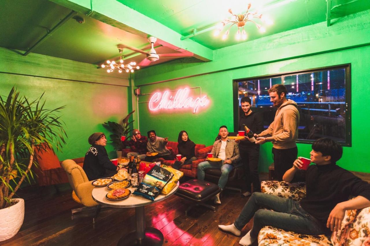 Hostel Chillax โอซาก้า ภายนอก รูปภาพ