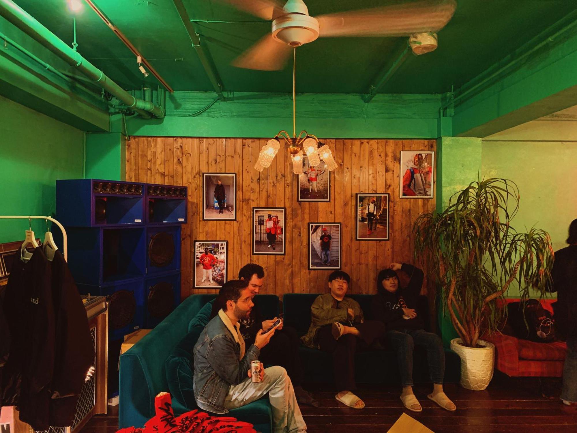 Hostel Chillax โอซาก้า ภายนอก รูปภาพ