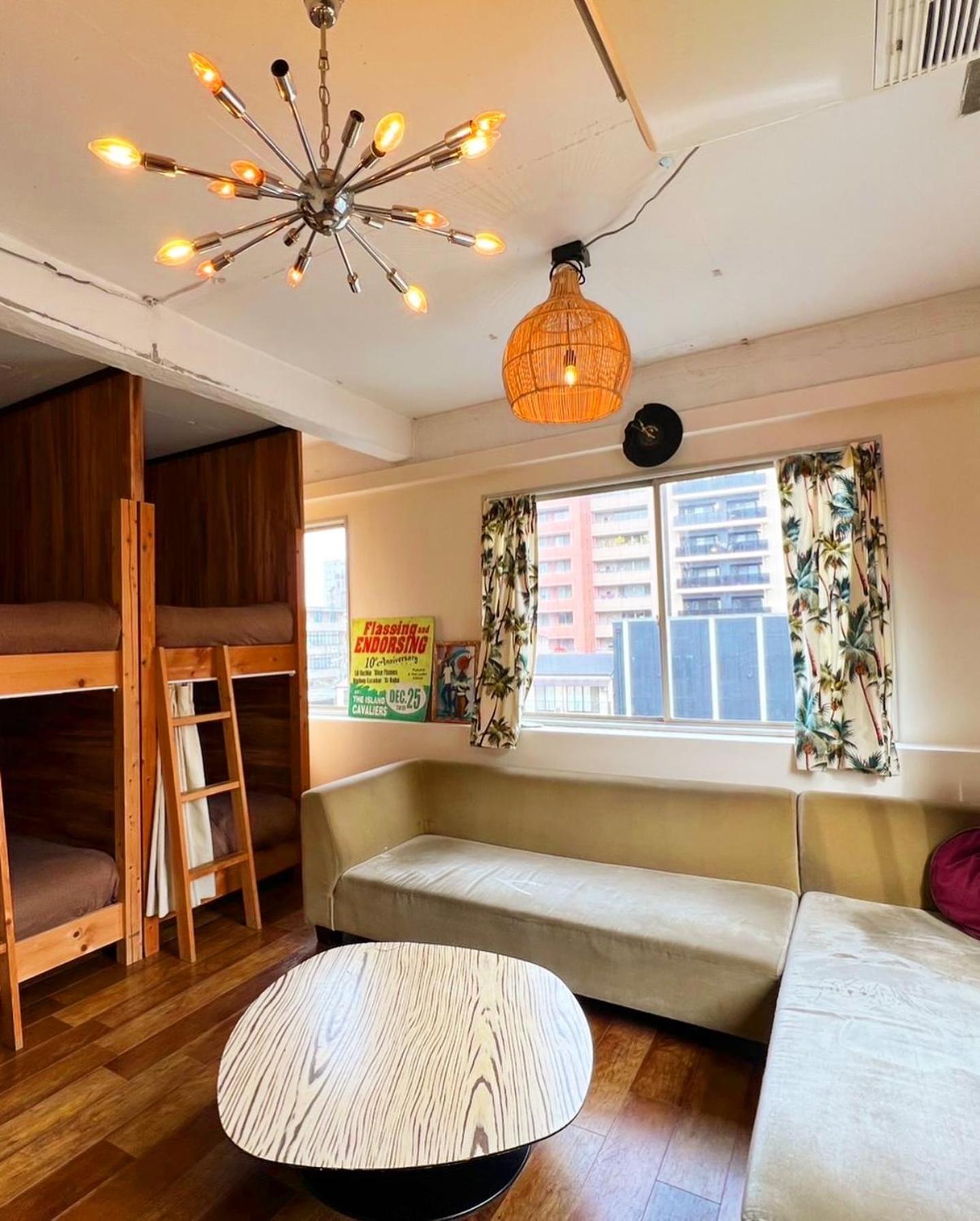 Hostel Chillax โอซาก้า ภายนอก รูปภาพ